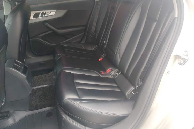 Used Audi A4L 2018 30th Anniversary Edition 30 TFSI Ambition Model Left Rear Seat