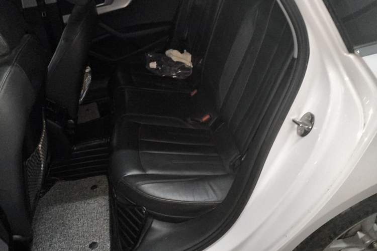 Used Audi A4L 2018 30th Anniversary Edition 40 TFSI Fashion Model Left Rear Seat