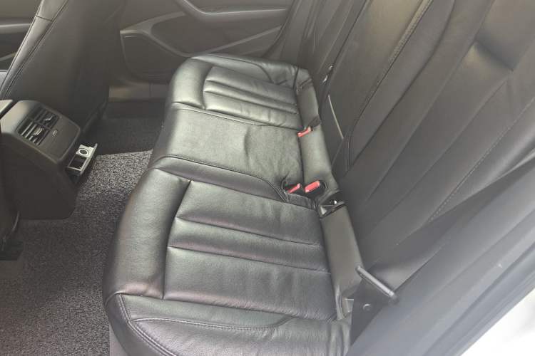 Used Audi A4L 2018 30th Anniversary Edition 40 TFSI Trendy Model Left Rear Seat