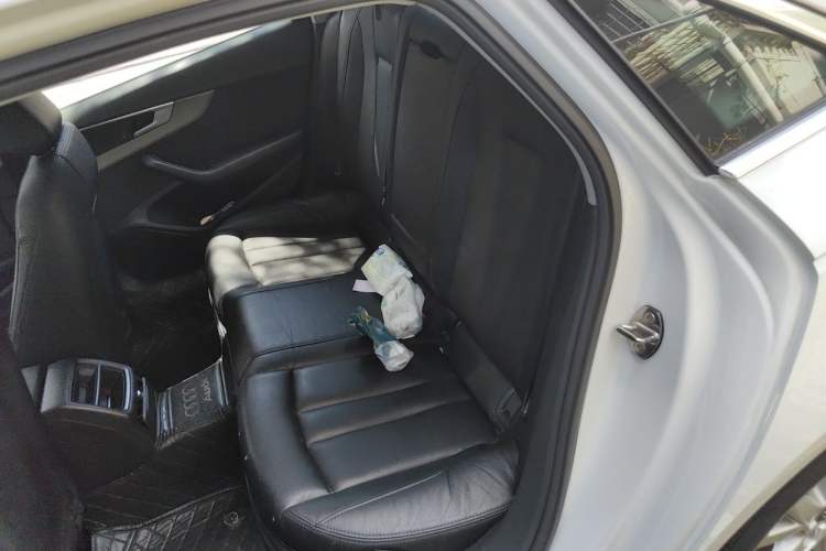 Used Audi A4L 2018 30th Anniversary Edition 40 TFSI Trendy Model Left Rear Seat