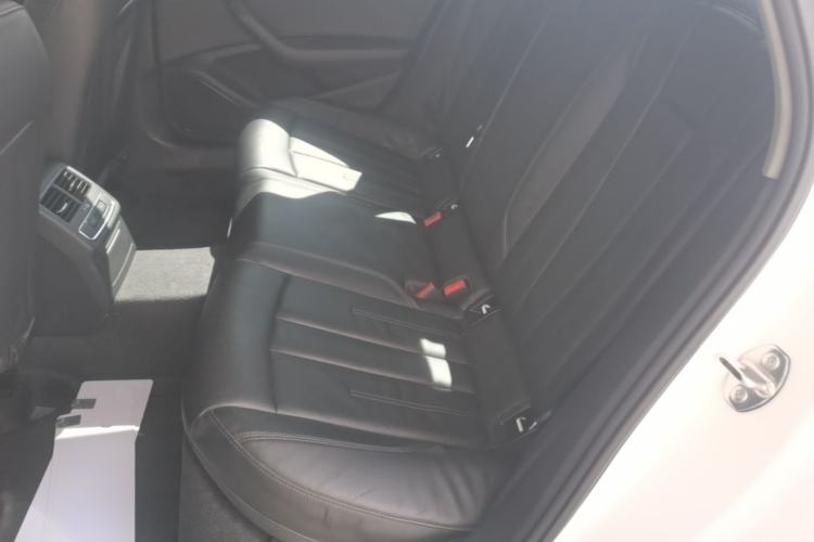 Used Audi A4L 2018 30th Anniversary Edition 45 TFSI quattro Individual Sport Edition Left Rear Seat