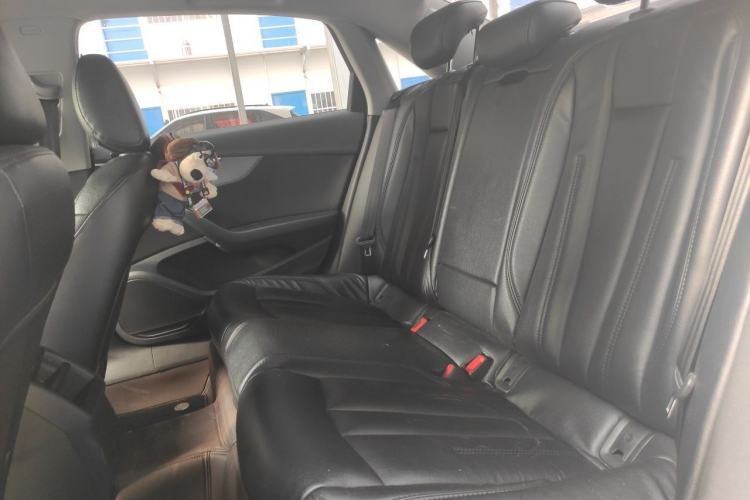 Used Audi A4L 2018 30th Anniversary Edition 40 TFSI Trendy Model Left Rear Seat