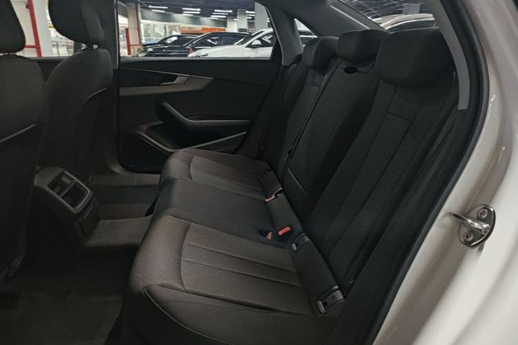 Used Audi A4L 2018 30th Anniversary Edition 40 TFSI Trendy Model Left Rear Seat