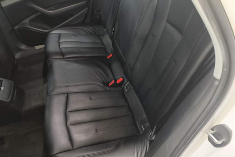 Used Audi A4L 2018 30th Anniversary Edition 40 TFSI Trendy Model Left Rear Seat