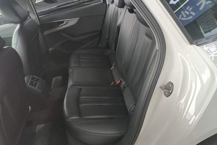 Used Audi A4L 2018 30th Anniversary Edition 40 TFSI Trendy Model Left Rear Seat