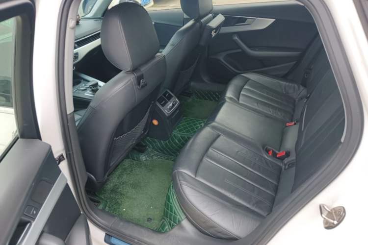 Used Audi A4L 2018 30th Anniversary Edition 40 TFSI Trendy Model Left Rear Seat