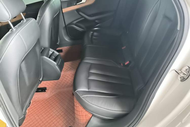 Used Audi A4L 2018 30th Anniversary Edition 40 TFSI Trendy Model Left Rear Seat