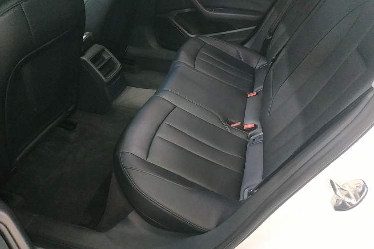 Used Audi A4L 2018 30th Anniversary Edition 40 TFSI Trendy Model Left Rear Seat