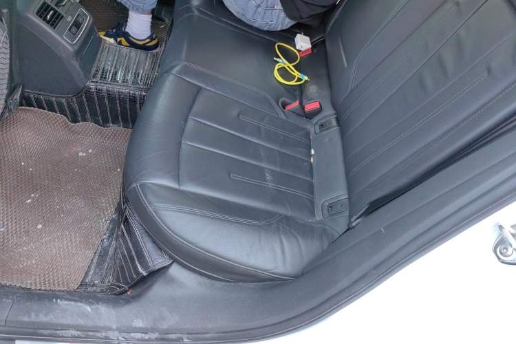 Used Audi A4L 2018 30th Anniversary Edition 40 TFSI Fashion Model Left Rear Seat