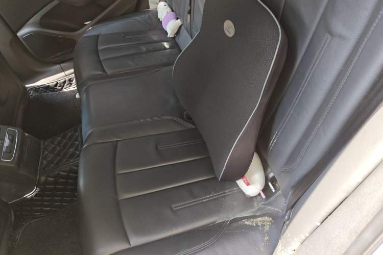 Used Audi A4L 2018 30th Anniversary Edition 45 TFSI quattro Individual Sport Edition Left Rear Seat