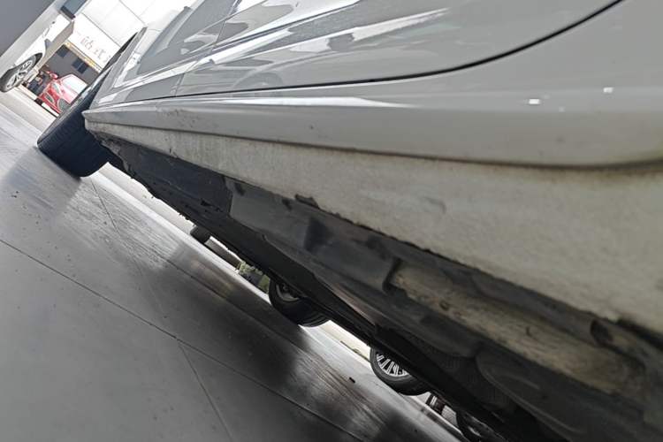 Used Audi A4L 2018 30th Anniversary Edition 40 TFSI Trendy Model Left Side Sill