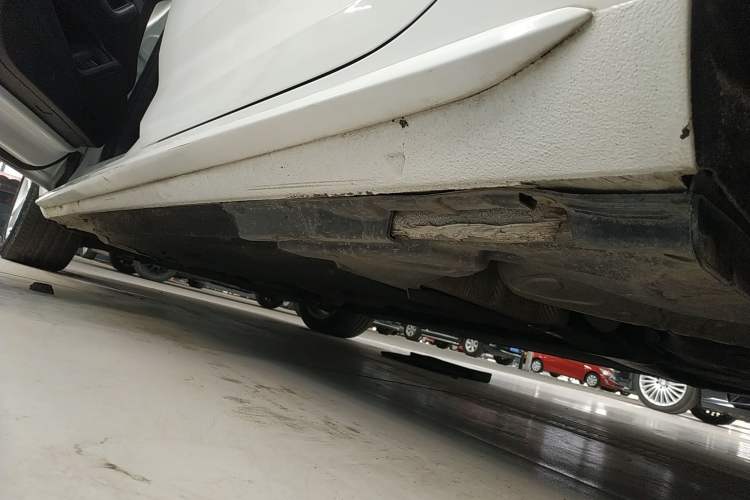 Used Audi A4L 2018 30th Anniversary Edition 40 TFSI Trendy Model Left Side Sill