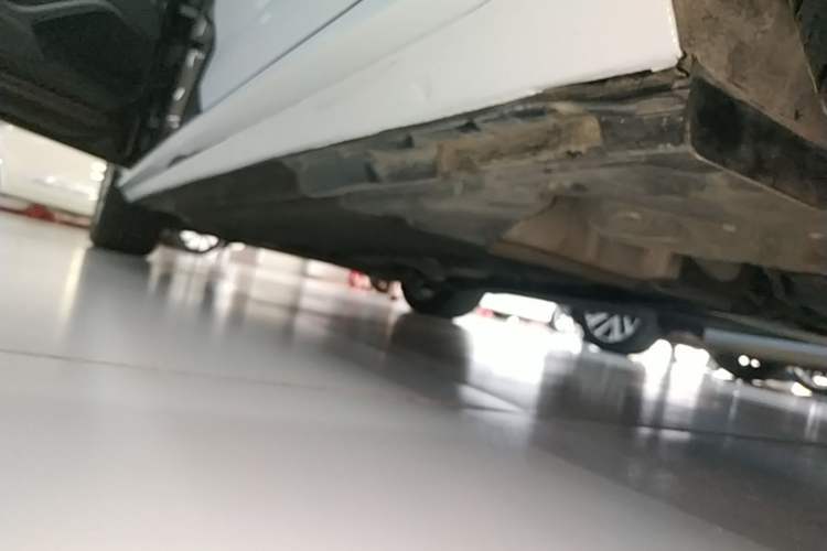 Used Audi A4L 2018 30th Anniversary Edition 40 TFSI Trendy Model Left Side Sill