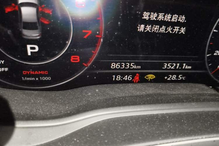 Used Audi A4L 2018 30th Anniversary Edition 40 TFSI Fashion Model Odometer Close Up