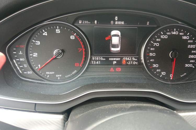 Used Audi A4L 2018 30th Anniversary Edition 40 TFSI Trendy Model Odometer Close Up