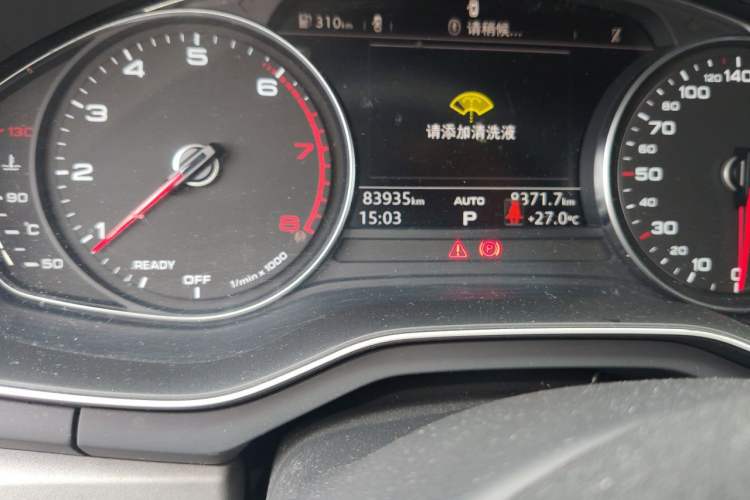Used Audi A4L 2018 30th Anniversary Edition 40 TFSI Trendy Model Odometer Close Up