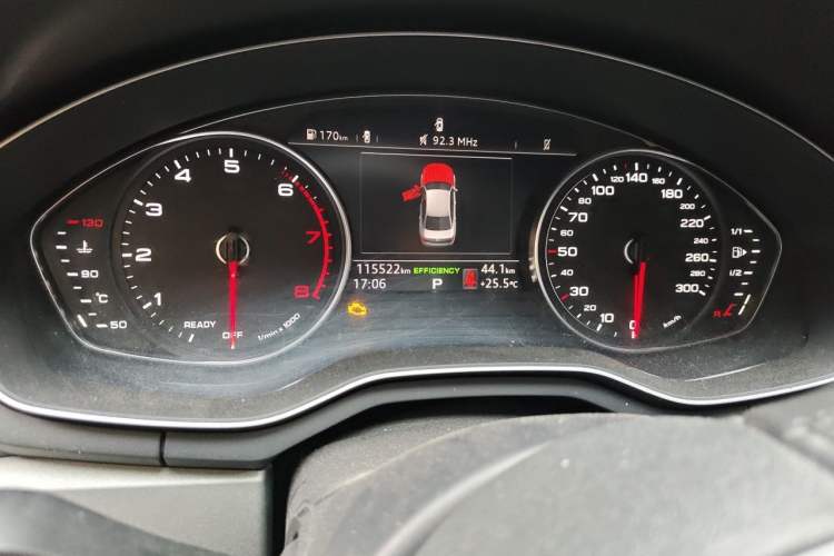 Used Audi A4L 2018 30th Anniversary Edition 40 TFSI Fashion Model Odometer Close Up
