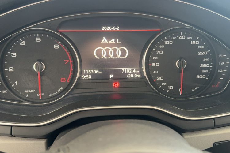 Used Audi A4L 2018 30th Anniversary Edition 40 TFSI Trendy Model Odometer Close Up