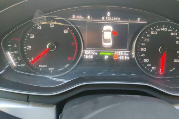 Used Audi A4L 2018 30th Anniversary Edition 40 TFSI Trendy Model Odometer Close Up