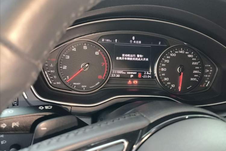 Used Audi A4L 2018 30th Anniversary Edition 40 TFSI Trendy Model Odometer Close Up