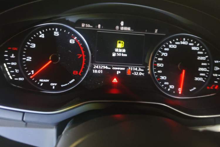 Used Audi A4L 2018 30th Anniversary Edition 45 TFSI quattro Individual Sport Edition Odometer Close Up