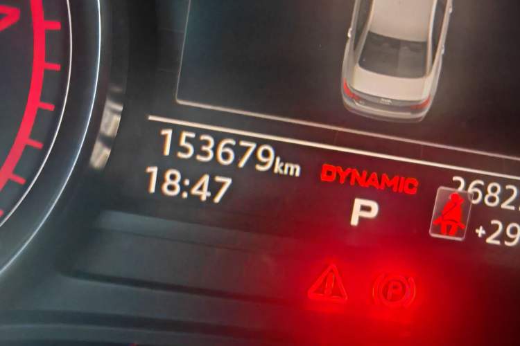 Used Audi A4L 2018 30th Anniversary Edition 40 TFSI Trendy Model Odometer Close Up