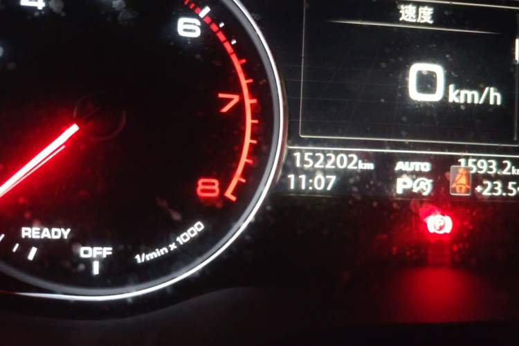Used Audi A4L 2018 30th Anniversary Edition 45 TFSI quattro Individual Sport Edition Odometer Close Up