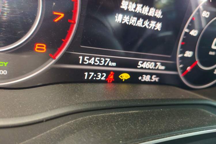 Used Audi A4L 2018 30th Anniversary Edition 40 TFSI Fashion Model Odometer Close Up