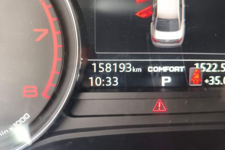 Used Audi A4L 2018 30th Anniversary Edition 40 TFSI Trendy Model Odometer Close Up