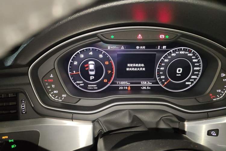 Used Audi A4L 2018 30th Anniversary Edition 40 TFSI Fashion Model Odometer Close Up