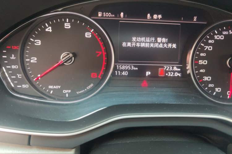Used Audi A4L 2018 30th Anniversary Edition 30 TFSI Ambition Model Odometer Close Up
