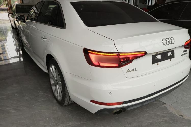 Used Audi A4L 2018 30th Anniversary Edition 40 TFSI Fashion Model Rear Left 45 Deg