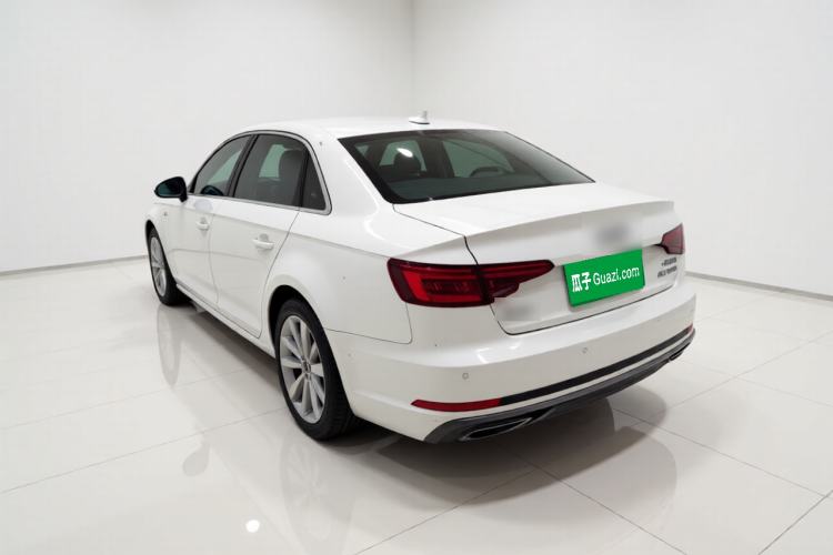Used Audi A4L 2018 30th Anniversary Edition 40 TFSI Fashion Model Rear Left 45 Deg