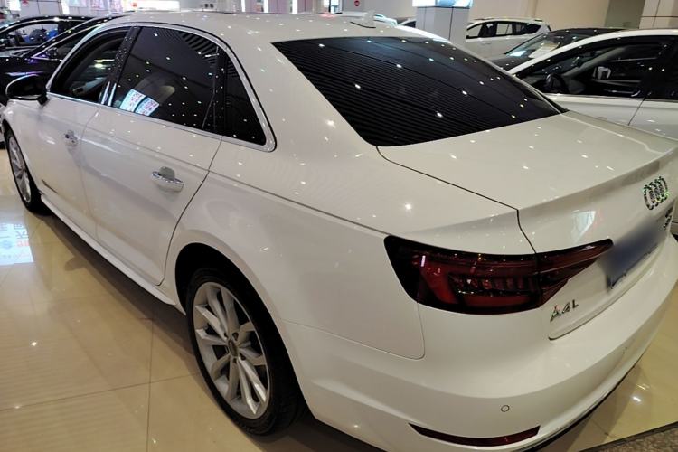 Used Audi A4L 2018 30th Anniversary Edition 40 TFSI Trendy Model Rear Left 45 Deg