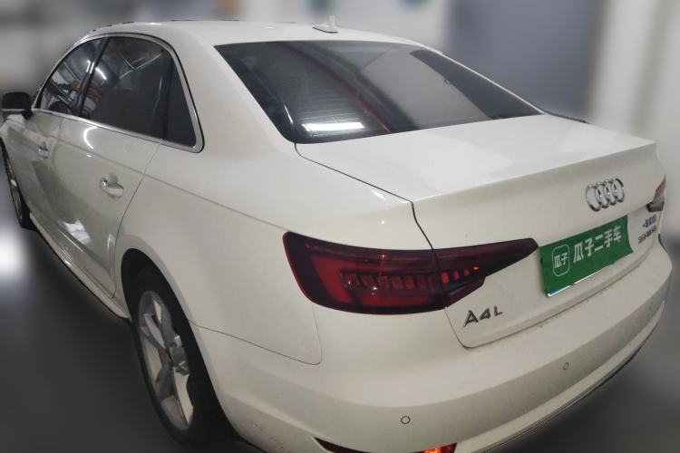 Used Audi A4L 2018 30th Anniversary Edition 30 TFSI Ambition Model Rear Left 45 Deg