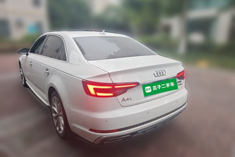 Used Audi A4L 2018 30th Anniversary Edition 40 TFSI Fashion Model Rear Left 45 Deg
