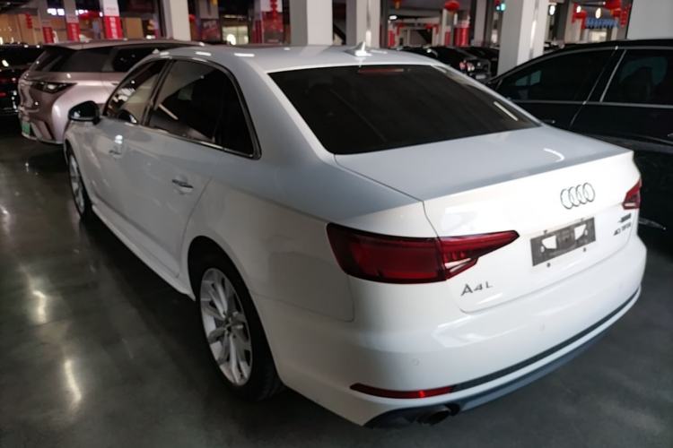 Used Audi A4L 2018 30th Anniversary Edition 40 TFSI Fashion Model Rear Left 45 Deg