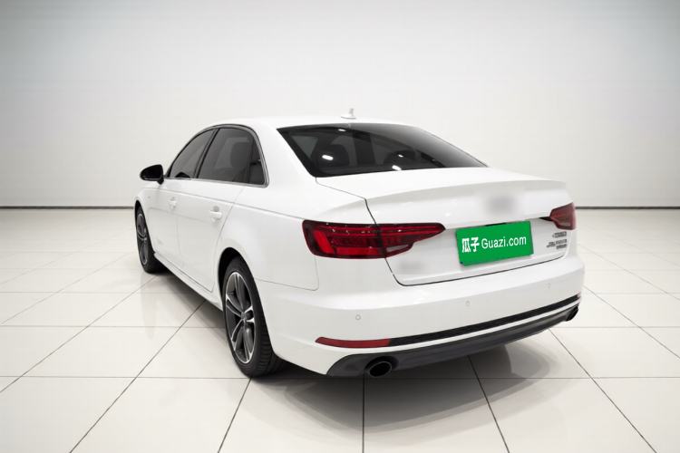 Used Audi A4L 2018 30th Anniversary Edition 40 TFSI Fashion Model Rear Left 45 Deg