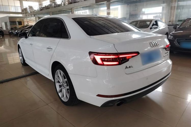 Used Audi A4L 2018 30th Anniversary Edition 40 TFSI Fashion Model Rear Left 45 Deg