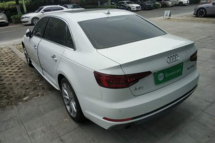 Used Audi A4L 2018 30th Anniversary Edition 40 TFSI Fashion Model Rear Left 45 Deg