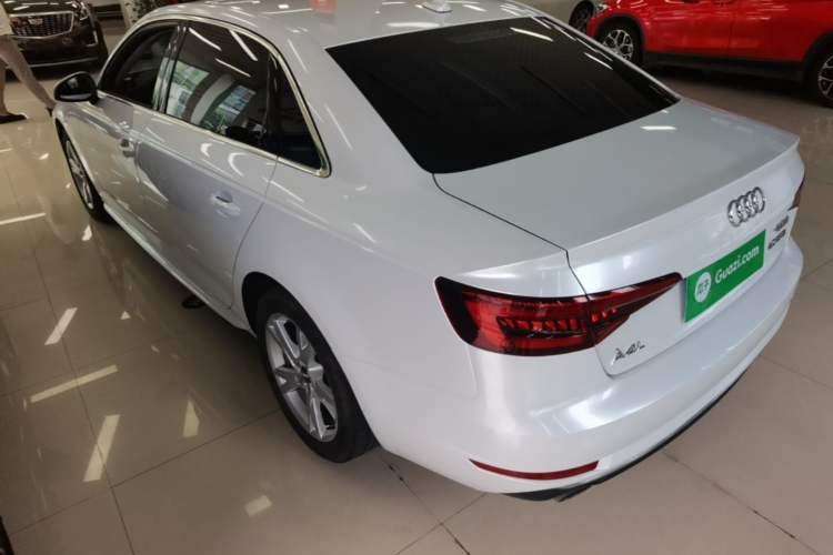 Used Audi A4L 2018 30th Anniversary Edition 40 TFSI Trendy Model Rear Left 45 Deg