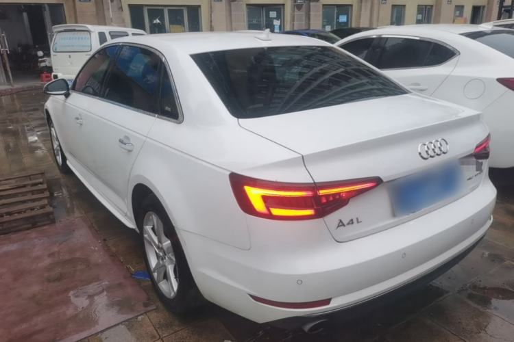 Used Audi A4L 2018 30th Anniversary Edition 40 TFSI Trendy Model Rear Left 45 Deg