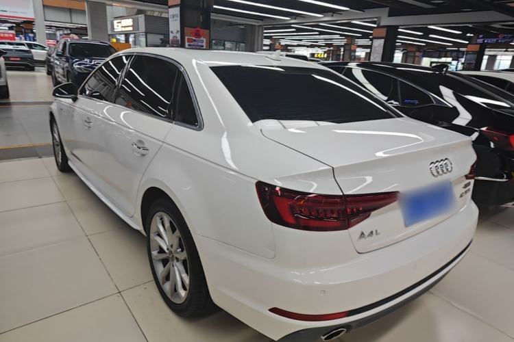 Used Audi A4L 2018 30th Anniversary Edition 40 TFSI Fashion Model Rear Left 45 Deg