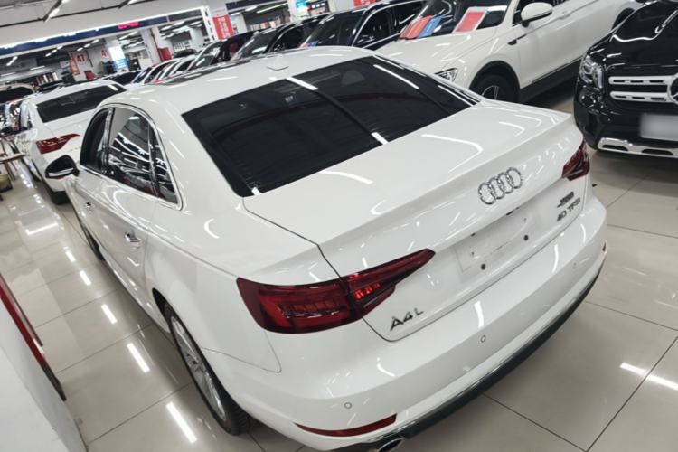 Used Audi A4L 2018 30th Anniversary Edition 40 TFSI Trendy Model Rear Left 45 Deg