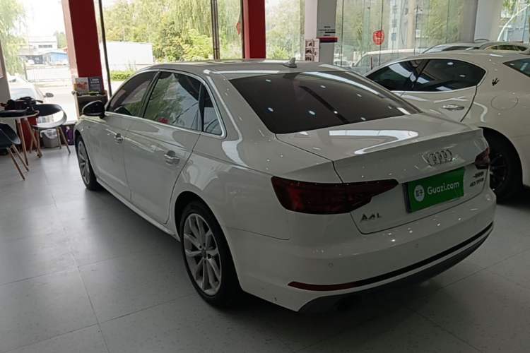 Used Audi A4L 2018 30th Anniversary Edition 40 TFSI Fashion Model Rear Left 45 Deg