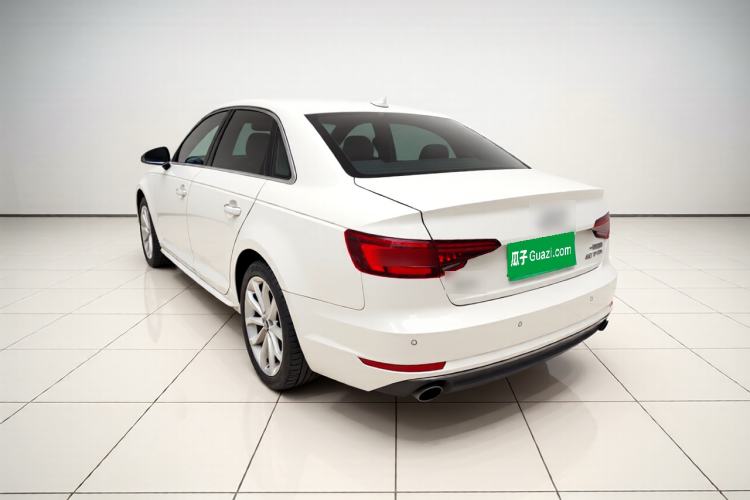 Used Audi A4L 2018 30th Anniversary Edition 40 TFSI Trendy Model Rear Left 45 Deg