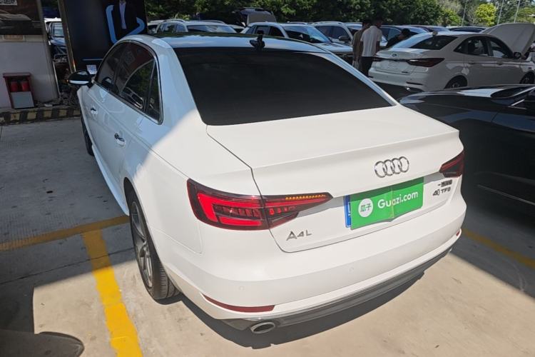 Used Audi A4L 2018 30th Anniversary Edition 40 TFSI Trendy Model Rear Left 45 Deg