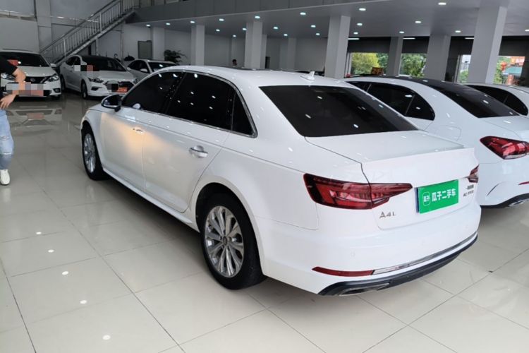 Used Audi A4L 2018 30th Anniversary Edition 40 TFSI Trendy Model Rear Left 45 Deg