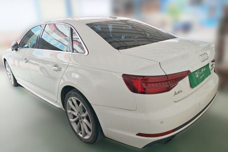 Used Audi A4L 2018 30th Anniversary Edition 40 TFSI Fashion Model Rear Left 45 Deg