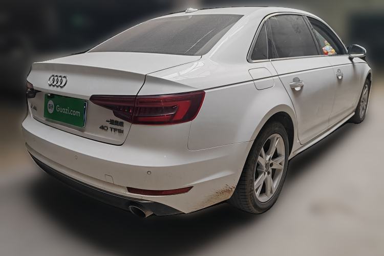 Used Audi A4L 2018 30th Anniversary Edition 40 TFSI Trendy Model Rear Right 45 Deg